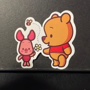 PIGLET AND POOH SPRINGTIME STICKER